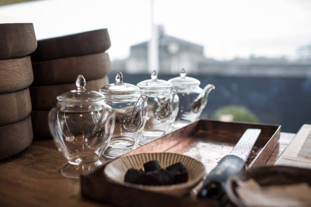 Setting up the teapots