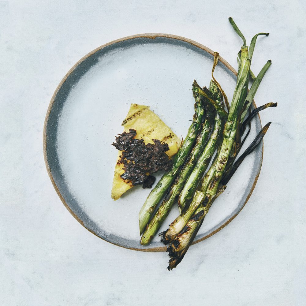 Chargrilled asparagus with spring onions